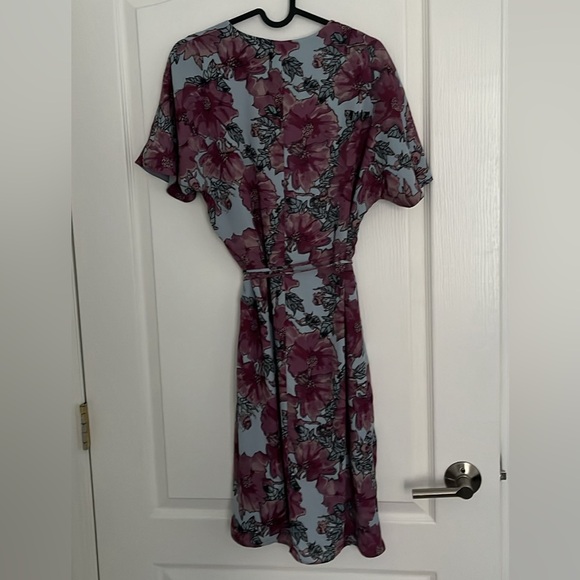 Babaton wrap dress - Picture 3 of 4